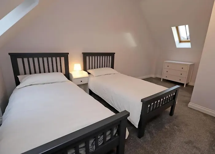 Royal Hillsborough Village Luxury Townhouse